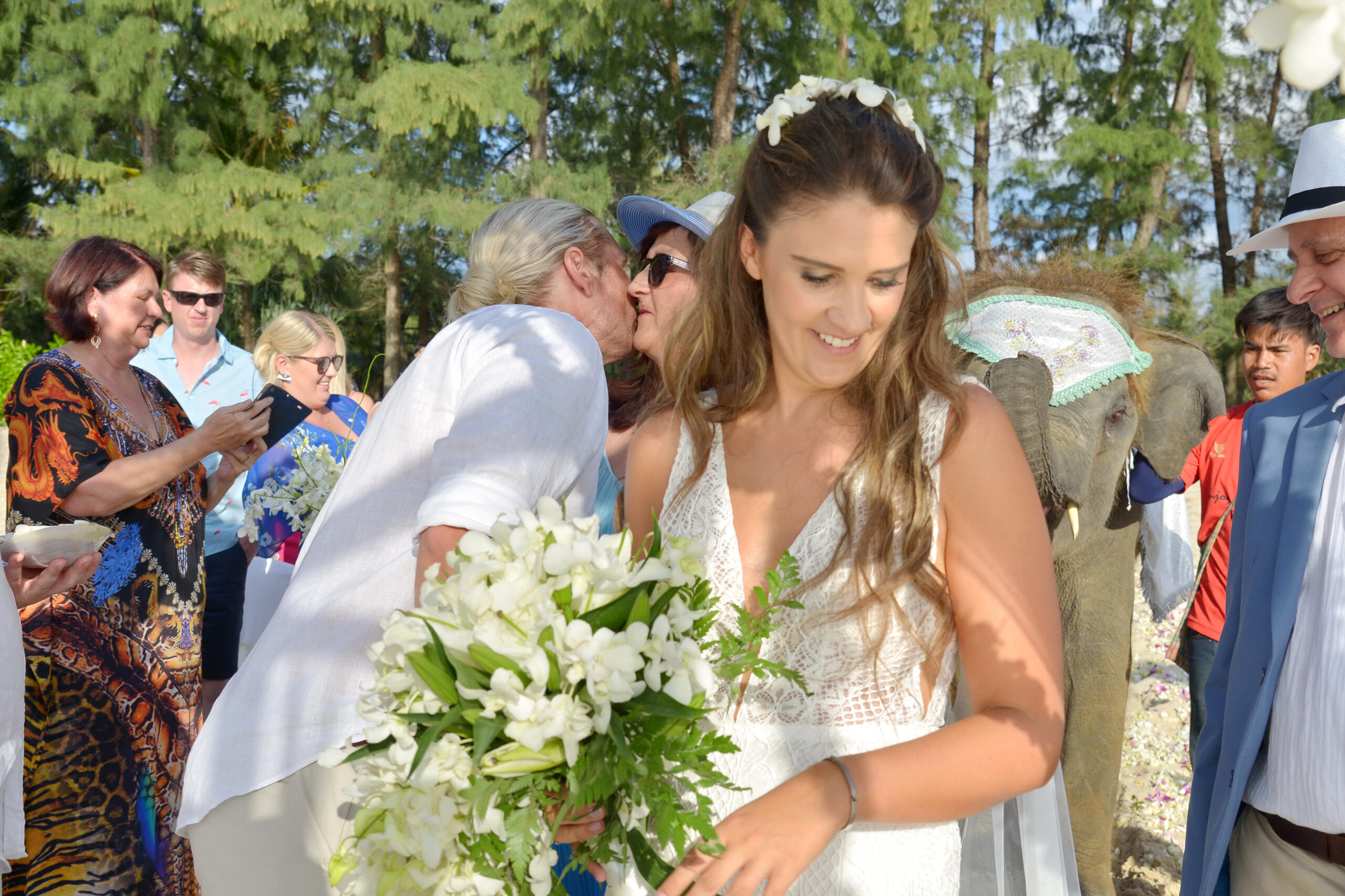 PHOTOS phuket beach wedding ceremony package alana stephen 21